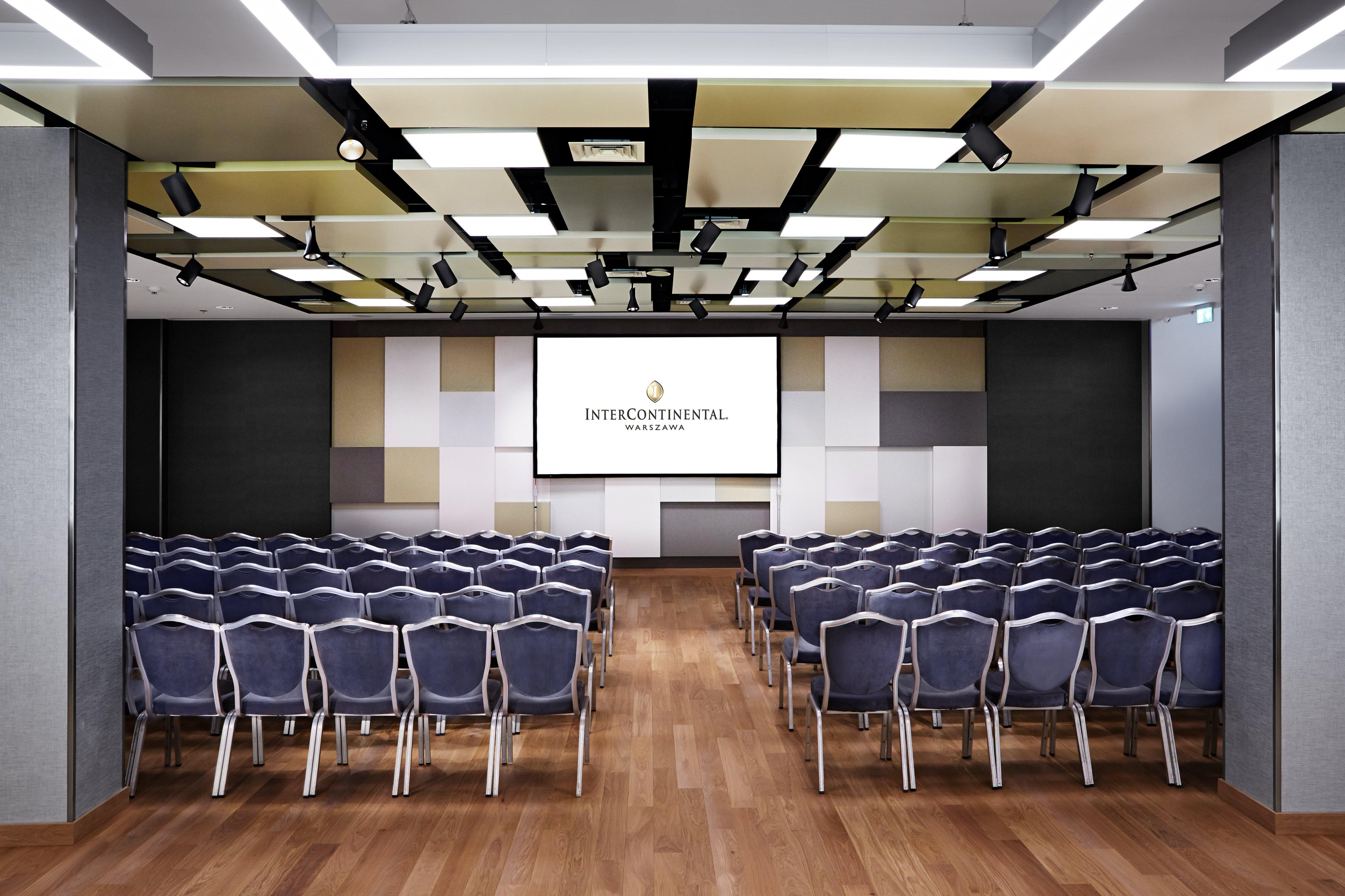 Hotel Intercontinental Warszawa By Ihg Esterno foto The meeting room