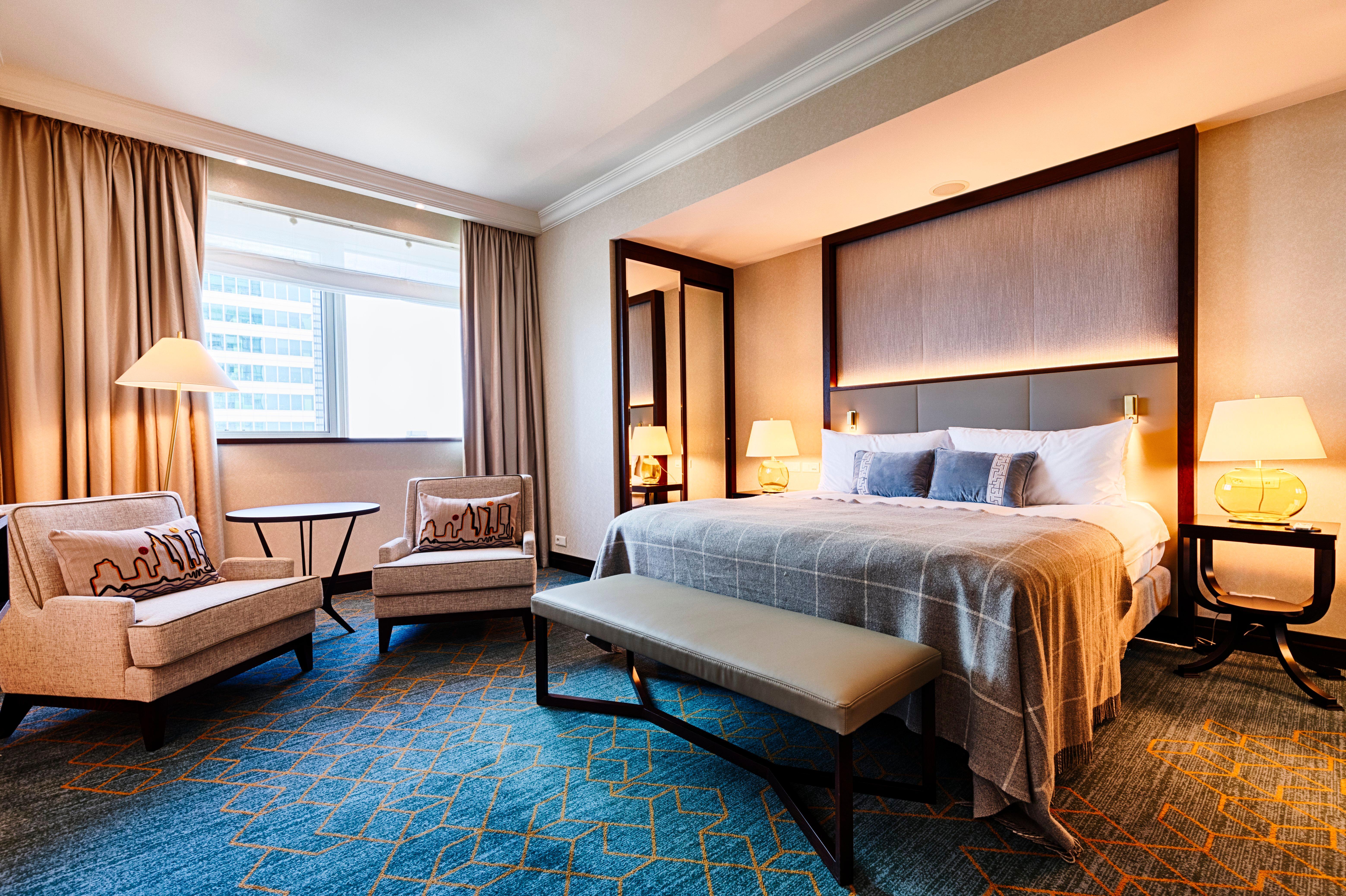 Hotel Intercontinental Warszawa By Ihg Esterno foto A room at the Mandarin Oriental Hong Kong